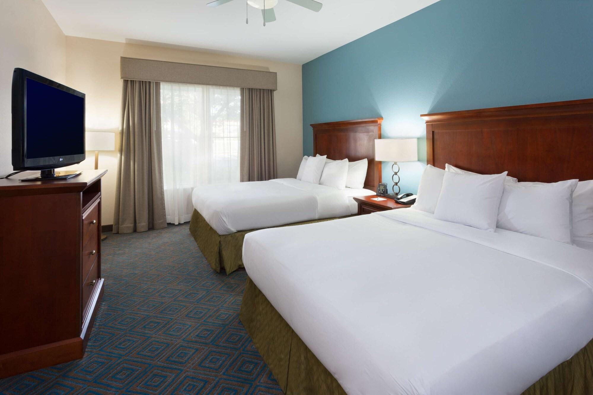 โฮมวูด สวีทบายฮิลตัน เกนสวิลล์โฮเต็ล Hotel เกนส์วิลล์ ภายนอก รูปภาพ